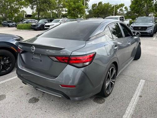 2021 Nissan Sentra SR