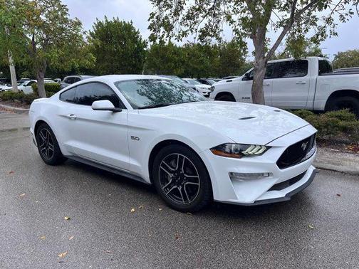 Oxford White 2018 Ford Mustang GT