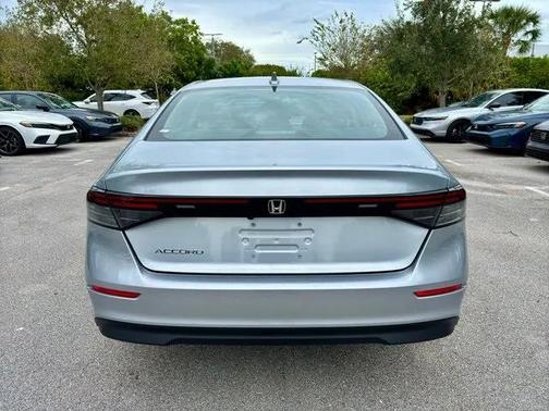 2025 Honda Accord LX 1.5T