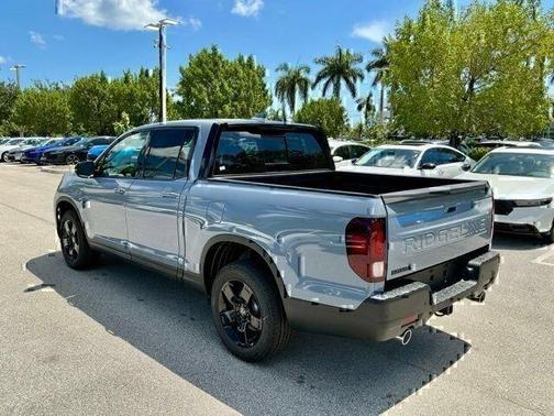 Sonic Gray Pearl 2026 Honda Ridgeline Black