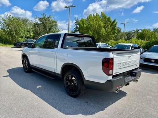 2025 Honda Ridgeline Black