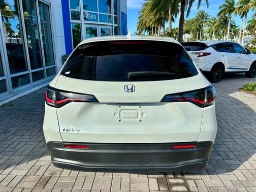 2023 Honda HR-V LX