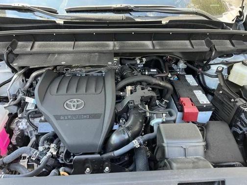 2025 Toyota Highlander Platinum