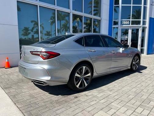 2025 Acura TLX Technology