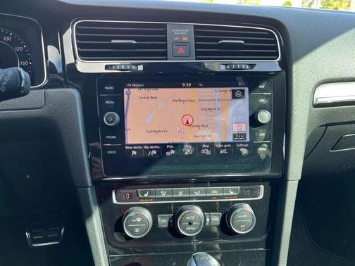 2019 Volkswagen Golf R 4-Door w/DCC & Navigation