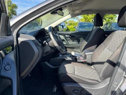 2021 Nissan Rogue Sport SV