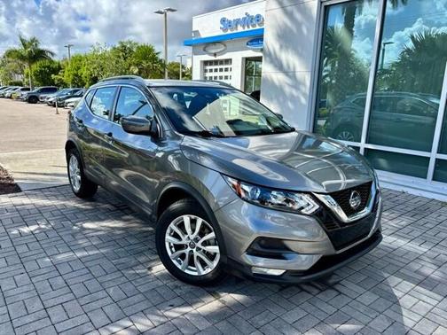 2021 Nissan Rogue Sport SV
