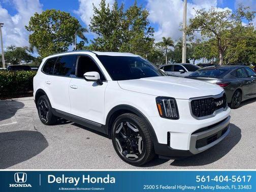 Glacial White Pearl 2023 Kia Telluride EX