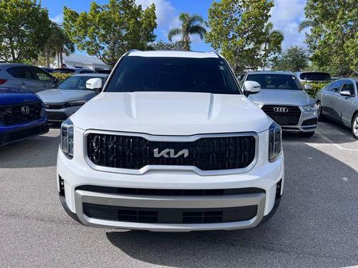 Glacial White Pearl 2023 Kia Telluride EX