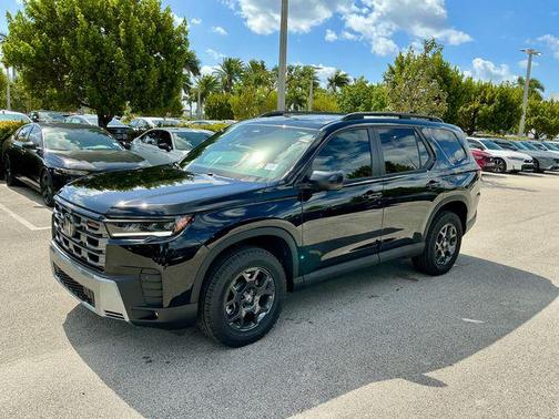Crystal Black Pearl 2026 Honda Pilot TrailSport