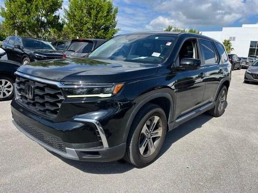 2023 Honda Pilot 2WD EX-L 8 Passenger