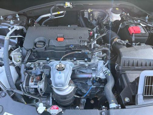 Modern Steel Metallic 2025 Honda HR-V LX