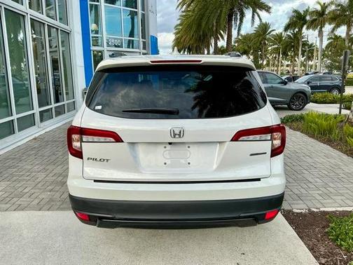 2022 Honda Pilot 2WD Special Edition