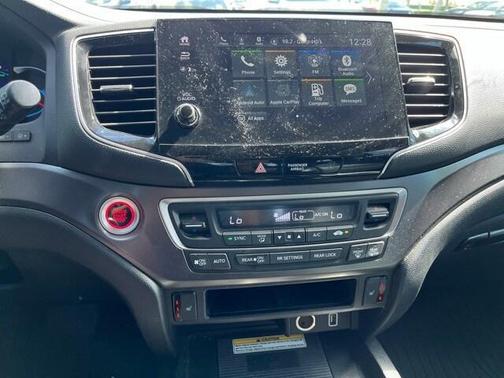 2022 Honda Pilot 2WD Special Edition