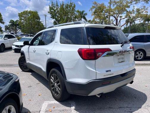 Summit White 2019 GMC Acadia SLT-1