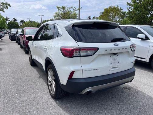 Star White Metallic Tri-Coat 2021 Ford Escape Titanium