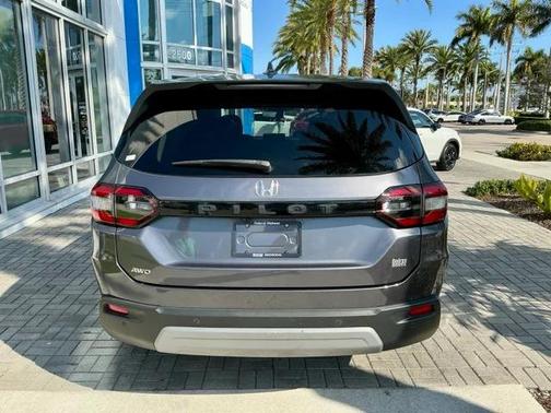2023 Honda Pilot AWD EX-L 8 Passenger