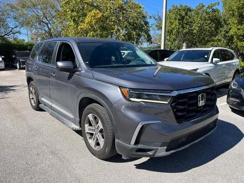 2023 Honda Pilot AWD EX-L 8 Passenger