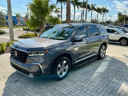 2023 Honda Pilot AWD EX-L 8 Passenger