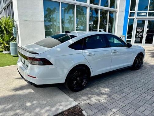 2025 Honda Accord Hybrid Base