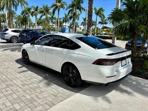 2025 Honda Accord Hybrid Base