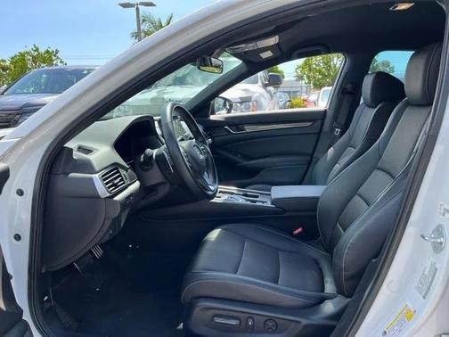 2022 Honda Accord Hybrid Base