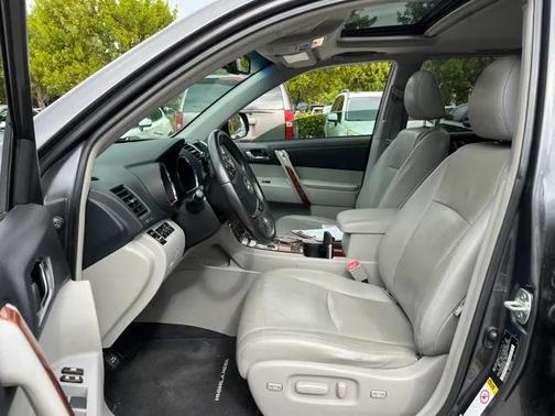 2013 Toyota Highlander Limited