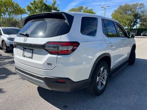 2023 Honda Pilot 2WD EX-L 8 Passenger