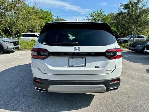 2025 Honda Pilot Elite