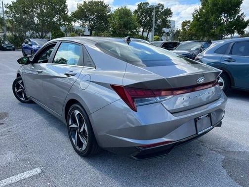 2023 Hyundai ELANTRA HEV Limited