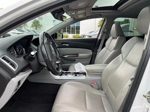 2017 Acura TLX w/Technology Package