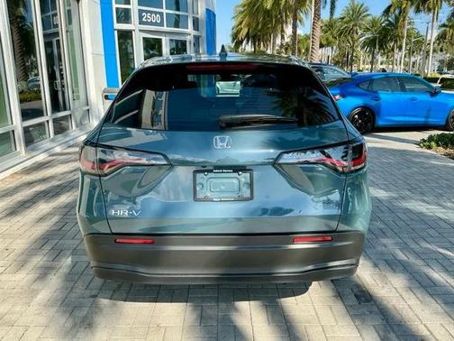 2025 Honda HR-V LX