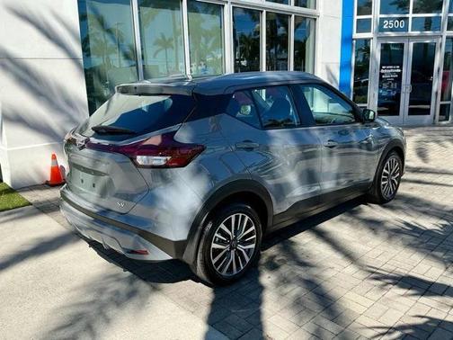 2023 Nissan Kicks SV