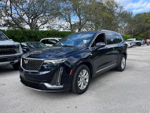 2021 Cadillac XT6 Luxury FWD