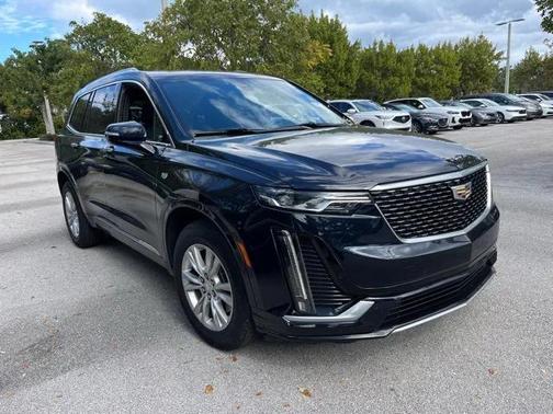 2021 Cadillac XT6 Luxury FWD