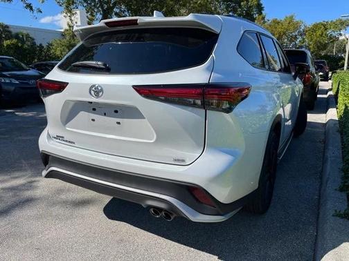 2023 Toyota Highlander XSE