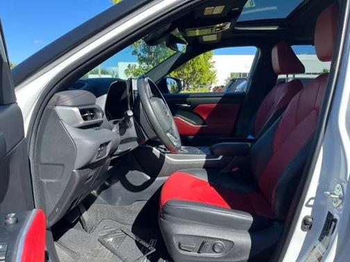 2023 Toyota Highlander XSE