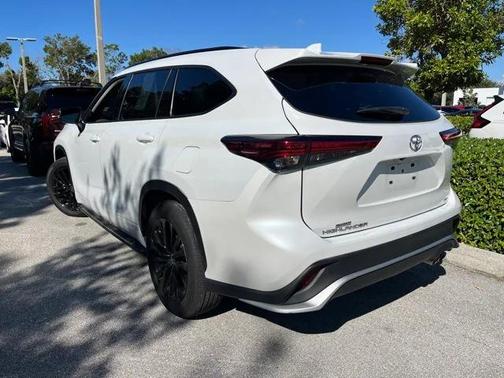 2023 Toyota Highlander XSE