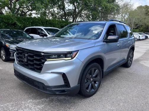 2023 Honda Pilot 2WD Sport