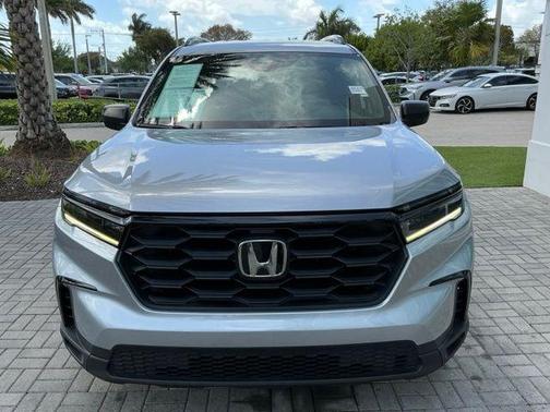 Lunar Silver 2023 Honda Pilot 2WD Sport
