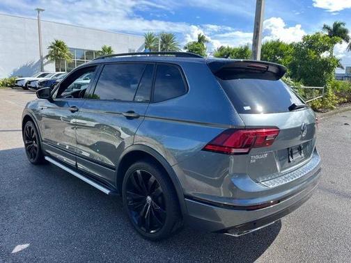 2020 Volkswagen Tiguan 2.0T SE R-Line Black