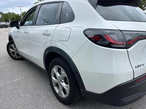 2023 Honda HR-V LX