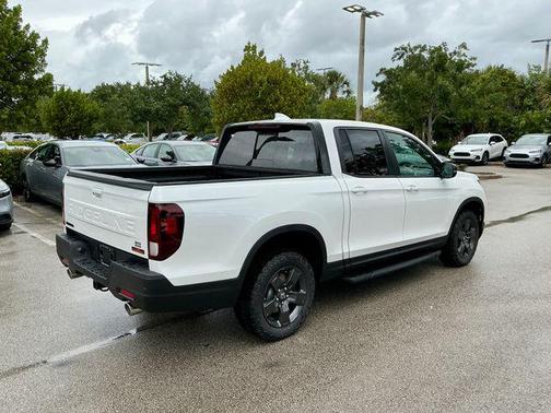 Platinum White Pearl 2026 Honda Ridgeline TrailSport