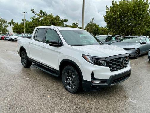 Platinum White Pearl 2026 Honda Ridgeline TrailSport
