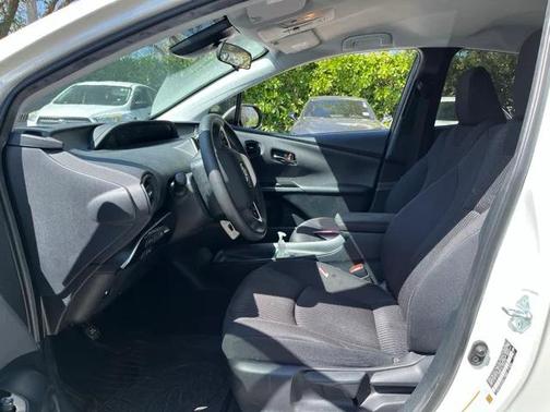 2018 Toyota Prius One