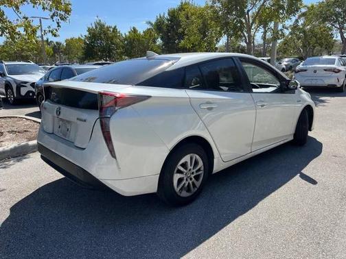 2018 Toyota Prius One