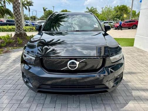 2021 Volvo XC40 Recharge Pure Electric P8
