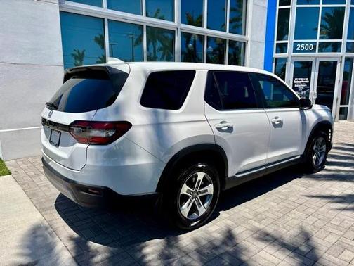 2023 Honda Pilot 2WD EX-L 8 Passenger