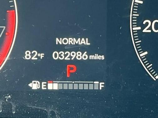 2023 Honda Pilot Touring 8-Passenger