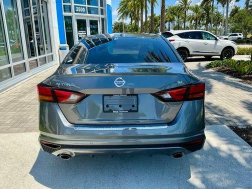 Gun Metallic 2021 Nissan Altima 2.5 SL